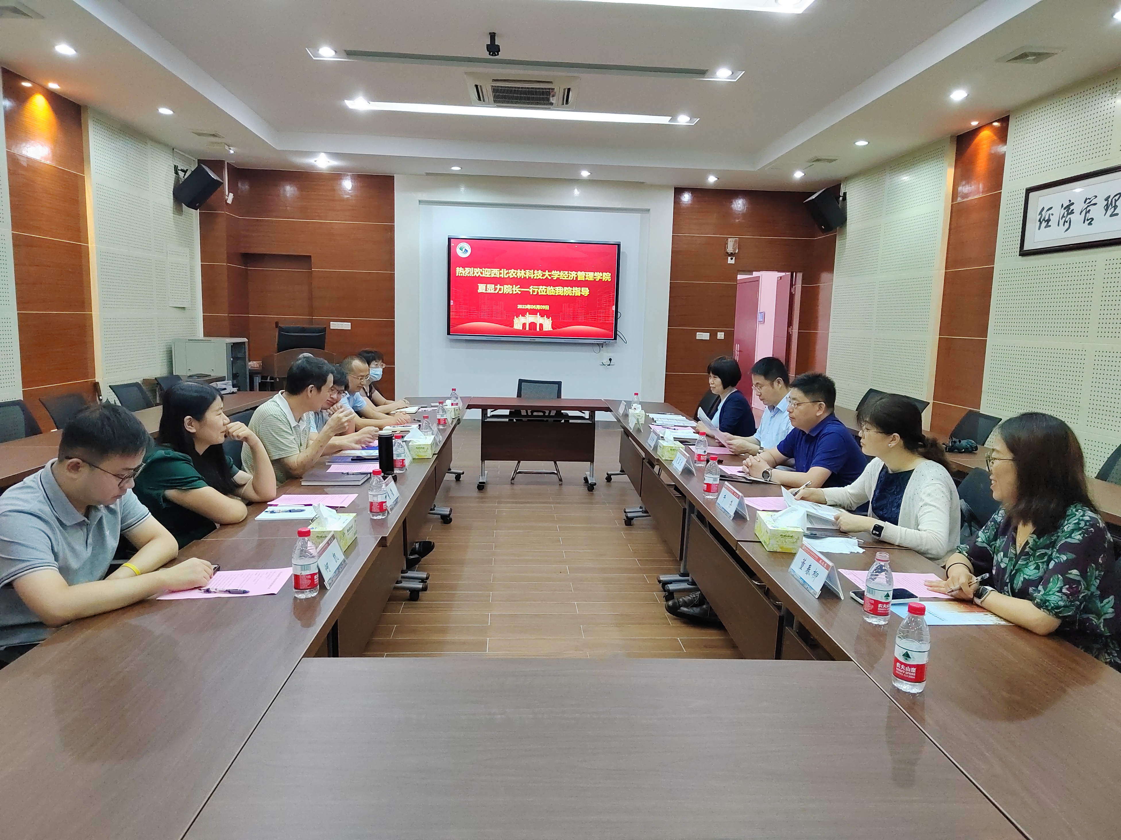 9375808655f4484e83878e7364ae5e5d.jpg 9375808655f4484e83878e7364ae5e5d.jpg