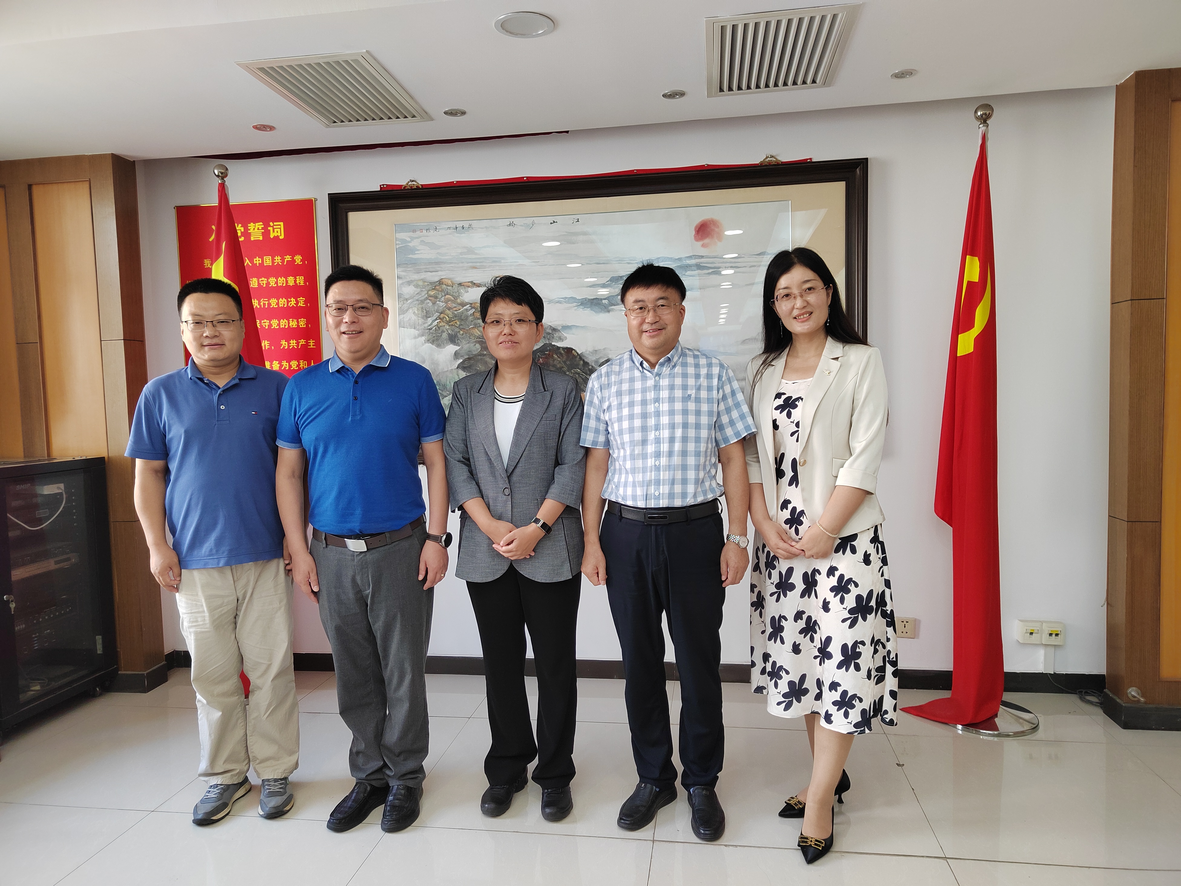 442dcf775b3342a592af0b7de21173a7.jpg 442dcf775b3342a592af0b7de21173a7.jpg