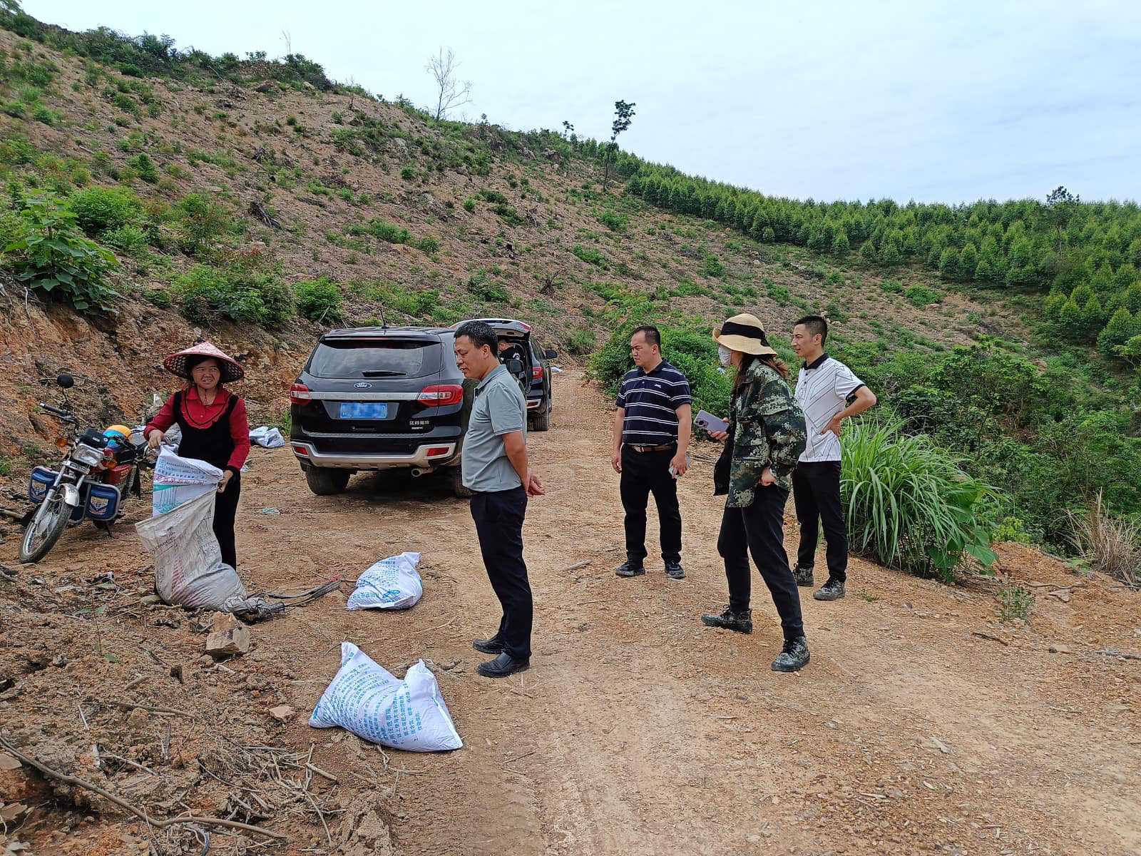 ���Ķ���¹կ���ֳ����ȷֳ�ʯ���ֵؼ��ָ������