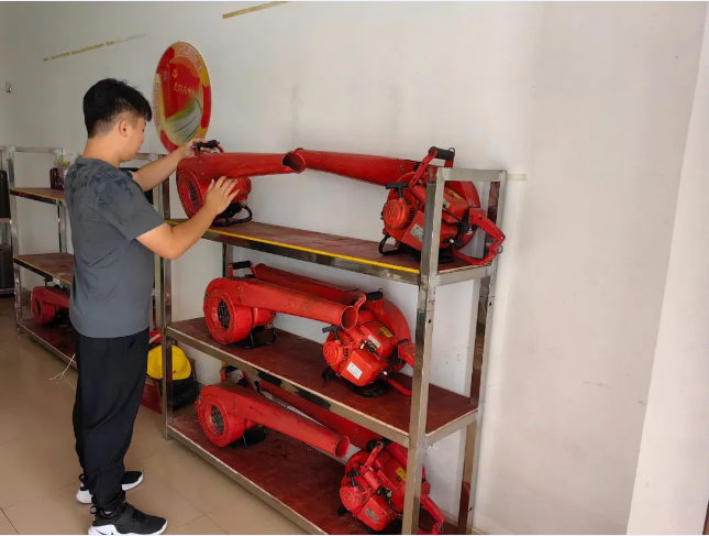 �����徲��������𲿿�չѴ���徲�����������