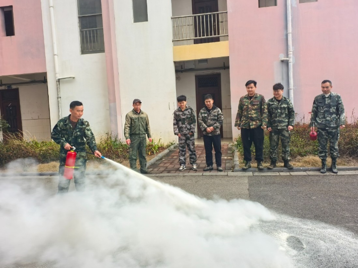 �Ͽ���ʵ��������������һ��     �����徲������ɭ�ַ���˫���ء�